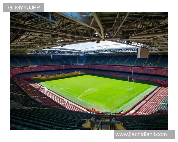 荷兰足球明星的传奇故事与他们在绿茵场上的辉煌成就 荷兰足球明星的传奇故事与他们在绿茵场上的辉煌成就